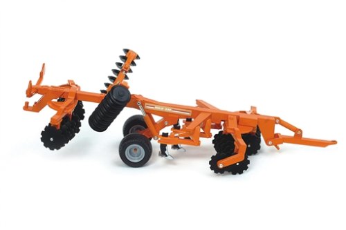 Childrens Toyshop  Toys : Britains 40996 - Simba Solo 330 Cultivator