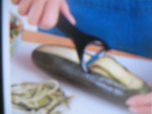 Pampered Chef Julienne Peeler for Veggies