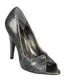 Carlos by Carlos Santana Pounce Pump