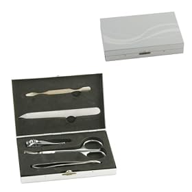 5 Piece Vanity Manicure Set complete in a matt finish aluminium case - Make An Ideal stocking Filler Gift (HM159)