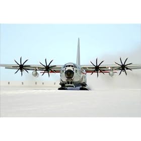 photographie A ski-equipped LC-130 Hercules est disperible en (L x H): 60 x 40 cm