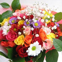 華やかなバラと草花のブーケ【生花】「プリンセス」
