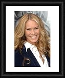 ELLE MACPHERSON LAUNCHING HER NEW BATH AND BODY COLLECTION AT BOOTS, OXFORD... - Framed Print 20x16 (51x40cm) by Rex Features