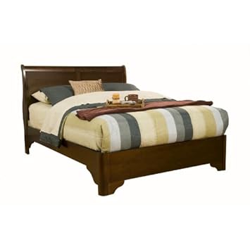 Chesapeake Sleigh Bed Size: Full