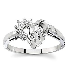 18k White Gold Diamond Heart Ring (H/SI2, 1/13 ct. tw.) by 