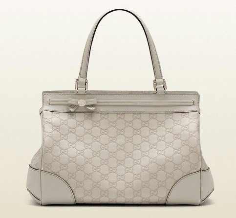 Hooyt: Latest fashion trends, outfit ideas and shopping tips daily