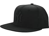New York Yankees Black-on-Black 59Fifty Fitted Cap by New Era (Black)