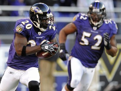 Eagles Ravens Football: Baltimore, MARYLAND - Ed Reed Photographic Poster Print by Gail Burton, 24x18