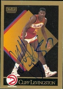 Cliff Levingston Autographed/Hand Signed Basketball Card (Atlanta Hawks) 1990 Skybox #4