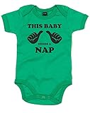 (この赤ちゃんは昼寝が必要。) This Baby Needs A Nap, プリント　ベビースーツ - グリーン/黒 12-18 ヶ月