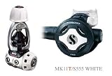 超軽量SCUBAPRO[スキューバプロ] MK11T/S555レギュレーター　ホワイト　ダイコン　クアトロ付