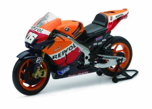DANI PEDROSA NO.26 REPSOL HONDA RC212V 1/12 DIE CAST MODEL MOTOGP REPLICA NEW RAY DANI PEDROSA NO.26 REPSOL HONDA RC212V 1/12 DIE CAST MODEL MOTOGP REPLICA NEW RAY