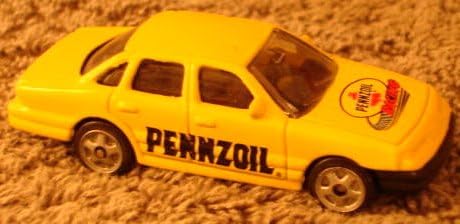 GOLDEN WHEELS 1998 FORD CROWN VICTORIA PENNZOIL RACING DIE CAST 3 + age