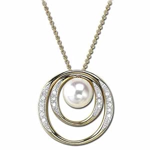 8mm China White Pearl, Round Brilliant Cut Diamonds, 14Kt. Yellow Gold. Diamond Necklace