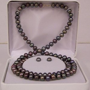 Click To 6-7mm, Black Freshwater Pearl Necklace, Bracelet, and Stud Earring Set in 14K Yellow Gold Details... 6-7mm, Black Freshwater Pearl Necklace, Bracelet, and Stud Earring Set in 14K Yellow Gold