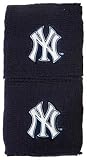 New York Yankees Embossed Logo Wristband - Navy