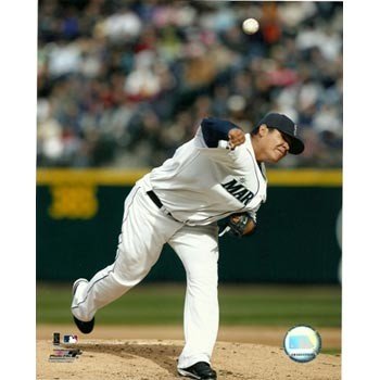 Felix Hernandez Seattle Mariners Pitching 8x10 Photo
