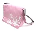 DURAGADGET Flower design pink laptop bag for HP Probook 6440B, HP  G62-105SA 15.6", HP Pavilion dv6-2113sa, Compaq Presario  CQ61-406SA, HP G61-401SA, HP Pavilion dv6-2112sa, r HP Pavilion  dm3-1060ea 13.3", Mesh Discovery Slim 13.4", HP G62-105SA  15.6", HP Pavilion dv6-2113sa, Compaq Presario CQ61-406SA, HP  G61-401SA, HP Pavilion dv6-2112sa