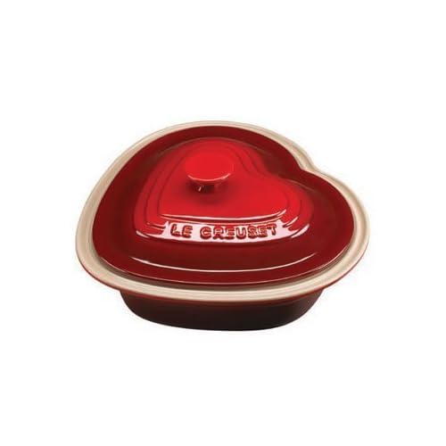 Le Creuset Stoneware Heart Casserole with Lid Le Creuset Stoneware Heart Casserole with Lid