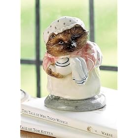 Beatrix Potter Classic Figurine - Mrs Tiggy-winkle (A6276)