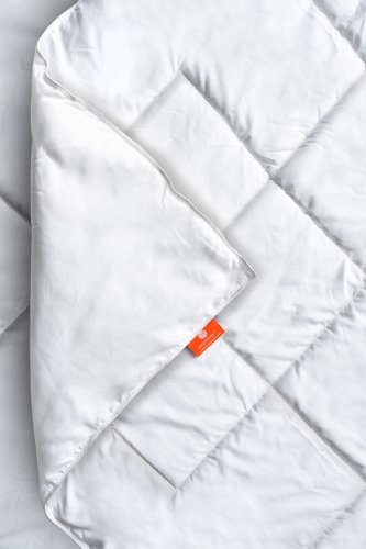 Hospitology Heavenly Microfiber Goose Down Alternative Duvet Insert/Comforter, Queen Hospitology Heavenly Microfiber Goose Down Alternative Duvet Insert/Comforter, Queen