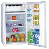 Sunpentown RF-440W 4.4 cu.ft. Compact Refrigerator (White)