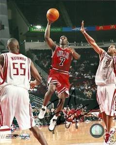 Ben Gordon Signed Chicago Bulls Shooting 8x10 Photo