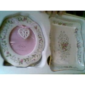 Lenox Classic Frame and Tray Set