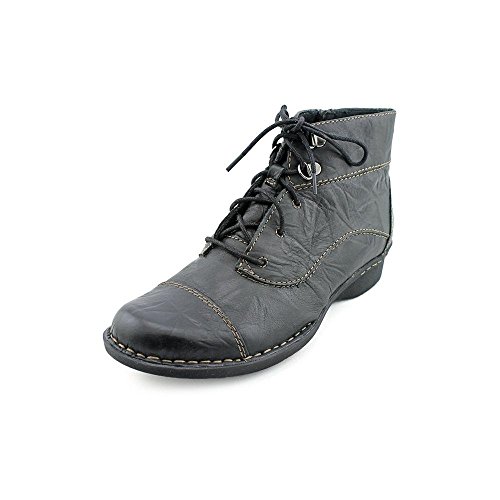 Clarks Women's Whistle August Ankle Boots