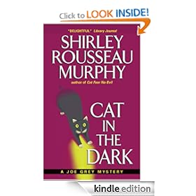 Cat in the Dark (Joe Grey Mysteries)
