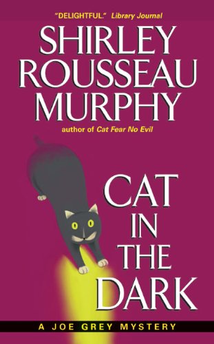 Cat in the Dark (Joe Grey Mystery Book 4)