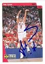 Toni Kukoc autographed Basketball Card (Chicago Bulls)
