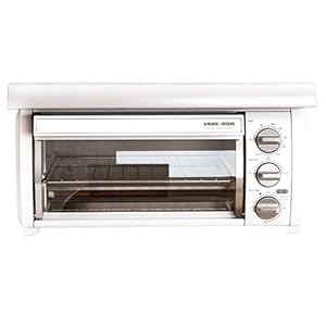 Black and Decker SpaceMaker Traditional Toaster Oven by 