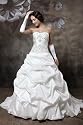 HBH Hamburger Brautmoden WD1107 Brautkleid mit Glasstein,Perlen u.Pailletten bestickt, Schnürung u. Schleppe