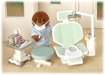 Sylvania Dentist Set & Figure