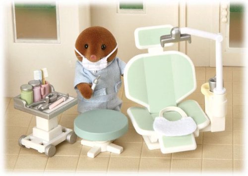 Sylvania Dentist Set & Figure