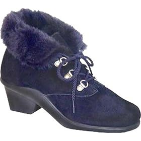 Women's Curvetures Chloe 163