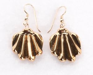 Earrings: Golden Shell