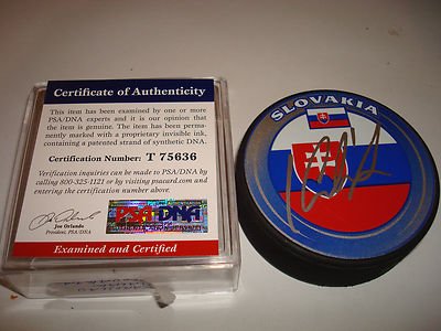 Jaroslav Halak Signed Puck - Team Slovakia Go 1 - PSA DNA Certified - Autographed NHL PucksB00COYOKLA