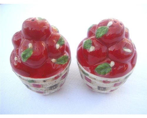 Salt & Pepper Shaker - New