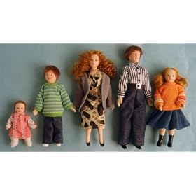 Dolls House/ Modern Family Set Of Dolls/ 5 Piece/ New