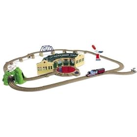 Tomy Thomas Track Master Thomas At Tidmouth Sheds Set