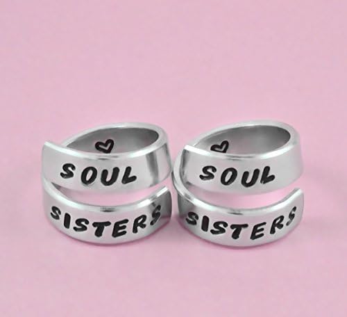 SOUL SISTERS - Hand Stamped Aluminum Spiral Ring Set, Sister Match Rings, Best Friends BFF Rings, Love And Friendship Jewelry, Handwritten Font