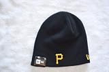 Pittsburgh Pirates Black Skull Cap - MLB Cuffless Winter Knit Hat