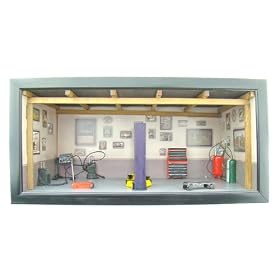 Garage Diorama Shadow Box for 1/18 Cars