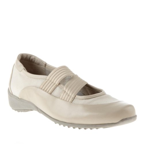 Munro American Women's Tess Slip-On