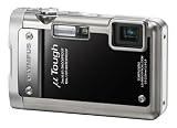 Olympus µ TOUGH-8010 Digitalkamera (14 Megapixel, 5-fach Zoom, 6,9 cm (2,7 Zoll) Display, 10m wasserdicht, 2m stoßfest, 2GB intern Speicher) Midnight Black