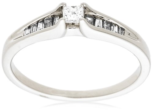 14k White or Yellow Gold Princess Cut Diamond Engagement Ring (1/4 cttw, G-H Color, SI2 Clarity)