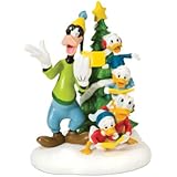 Department 56 Disney Village Accessory Figurine, Christmas Carols in Front of Tree