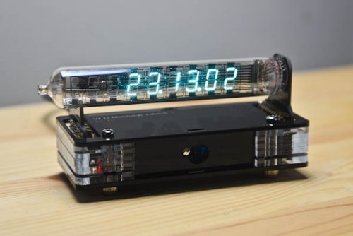 蛍光表示管モジュラー時計